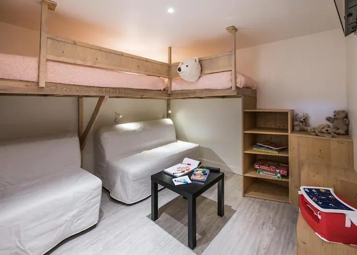 Edelweiss Skiopieds - Centre Station Апартаменты